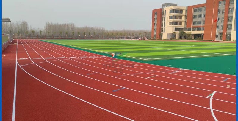 济宁安居一中-透气型跑道